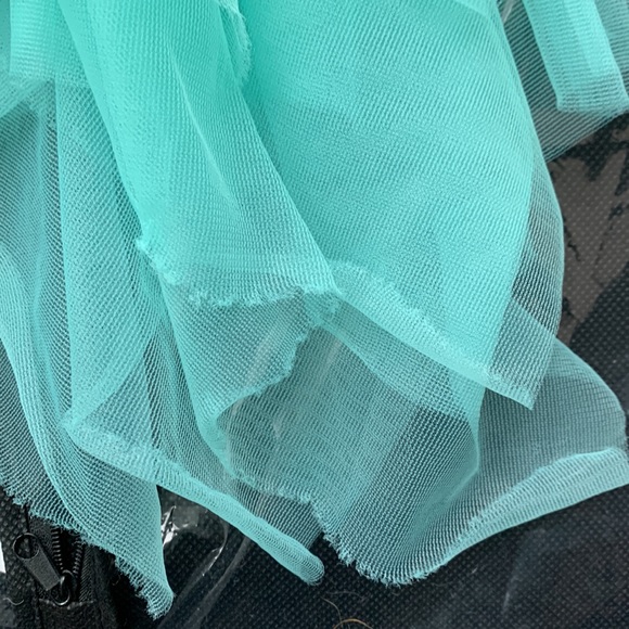 Dance costume - Picture 3 of 5